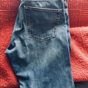 “Signature” Levi Strauss Mens Jeans 5 pocket $13